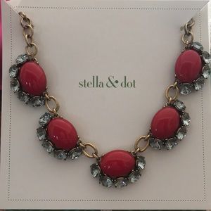 STELLA & DOT Mae Neckace